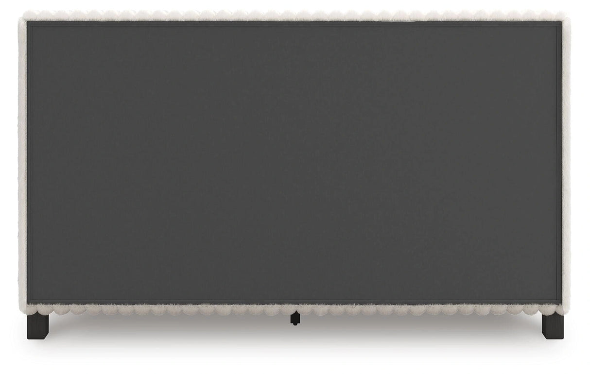 Zuraleus Bed