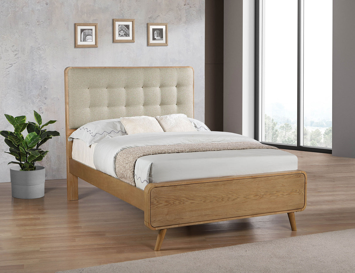 Robyn Panel Platform Bed - Furniture World