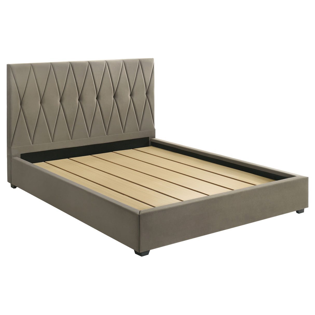 Delsea Panel Platform Bed - Furniture World