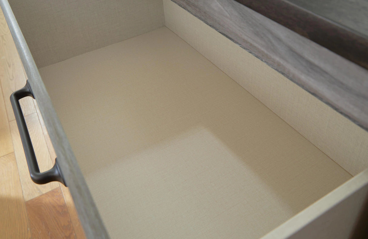 Bronyan Bedroom Set