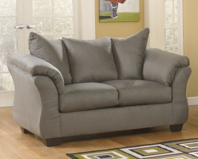 Darcy Loveseat - Furniture World