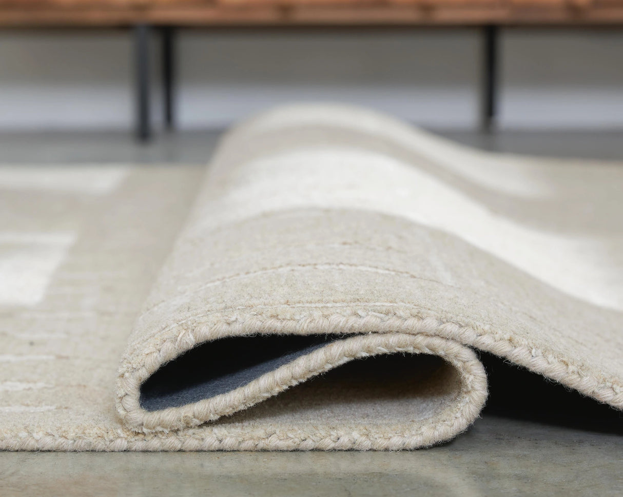 Wolbert 5' x 7' Area Rug