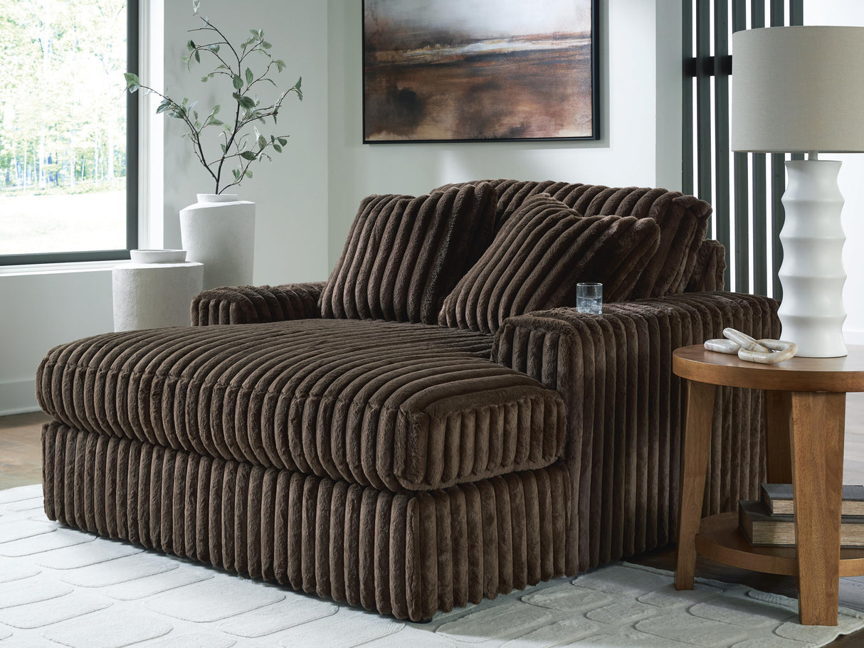 Midnight-Madness Oversized Chaise