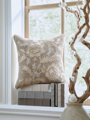 Viveka Pillow (Set of 4) - Furniture World