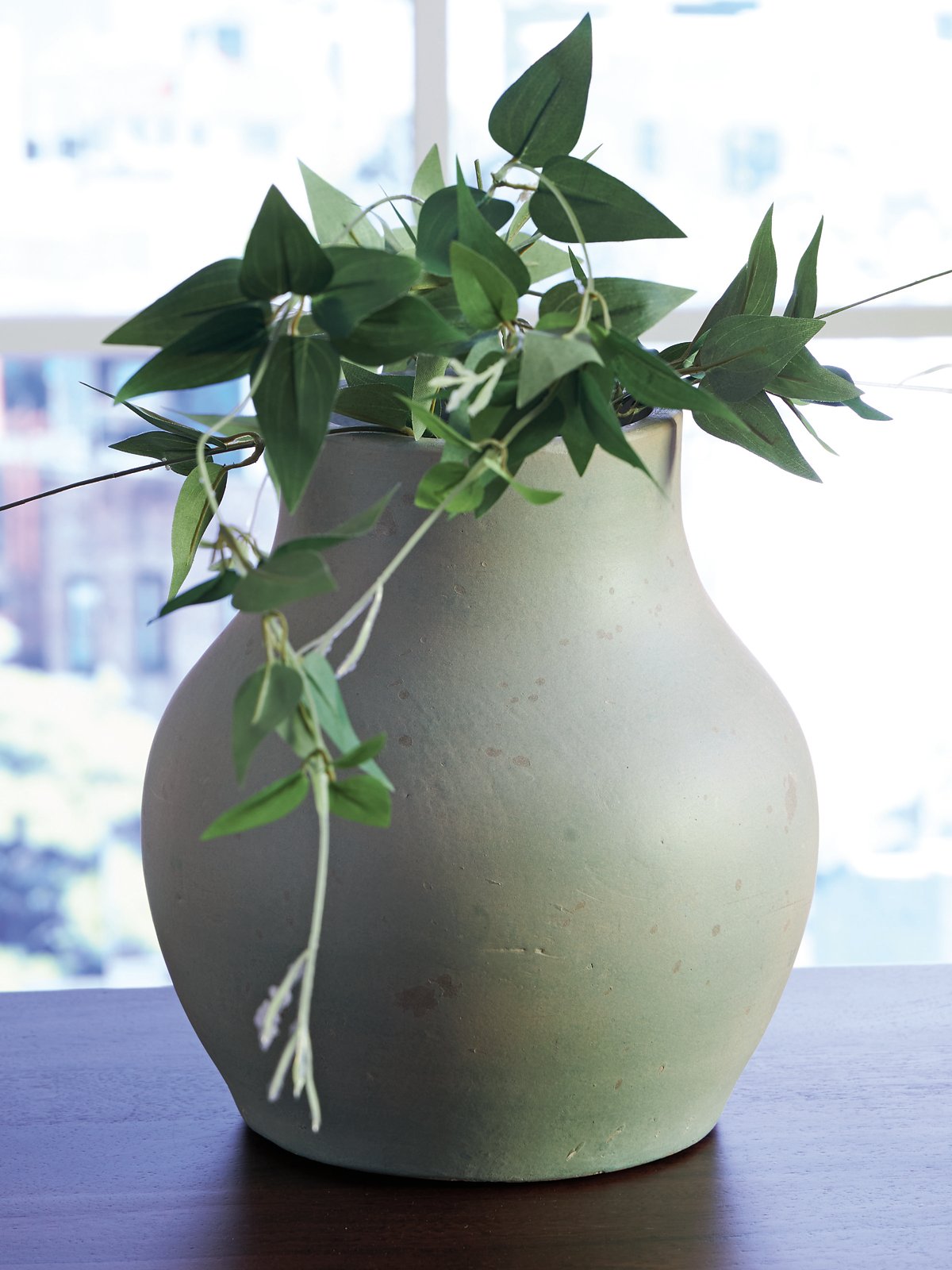 Baychester Vase - Furniture World
