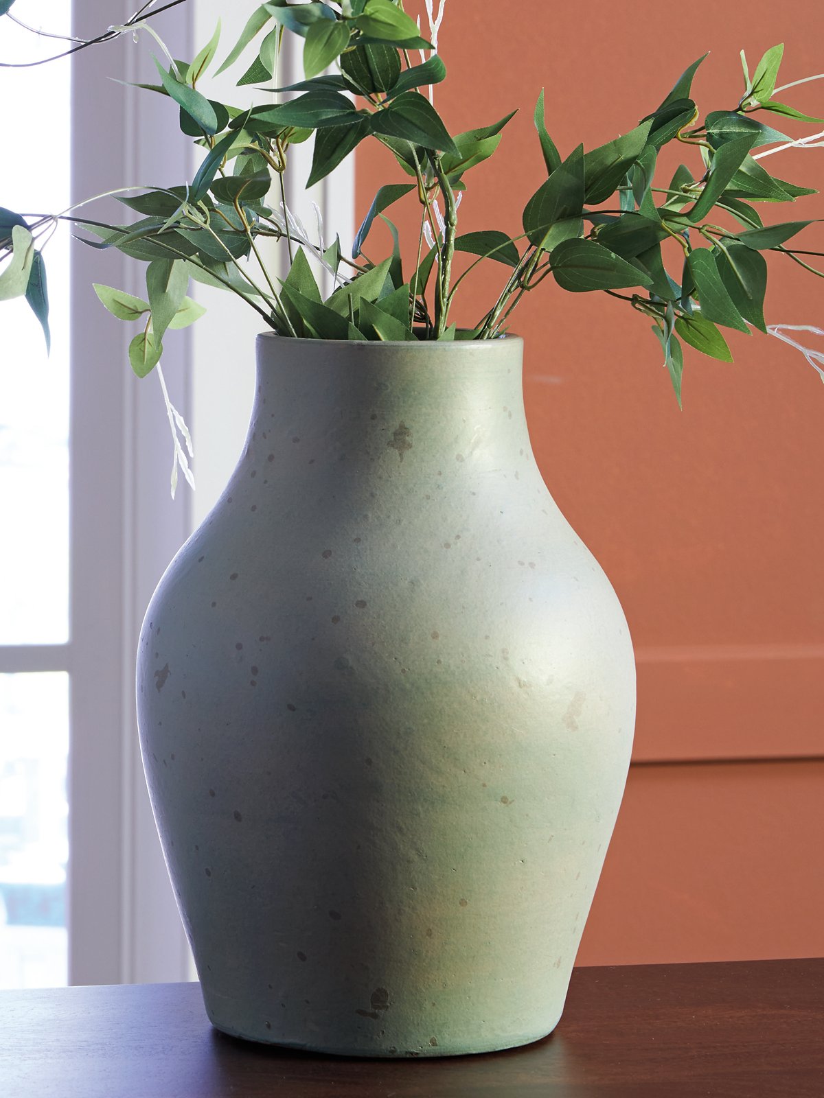 Baychester Vase - Furniture World