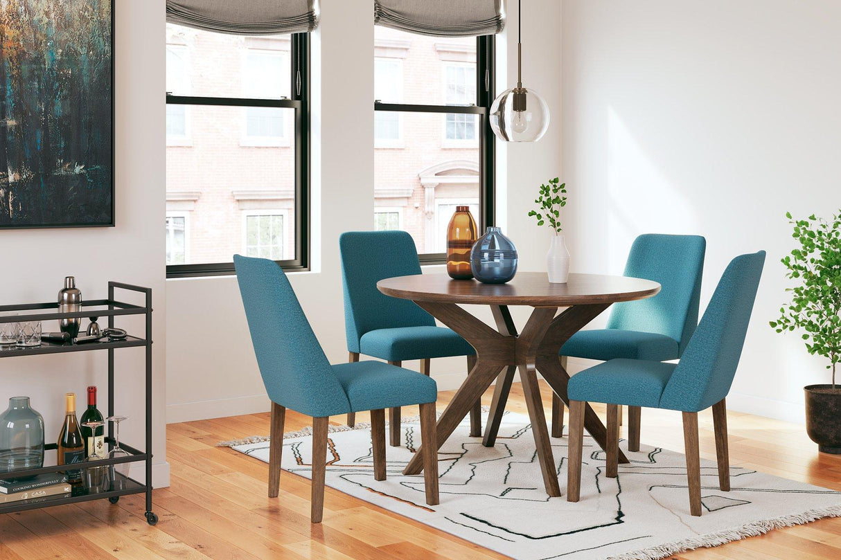 Lyncott Dining Room Set - Furniture World