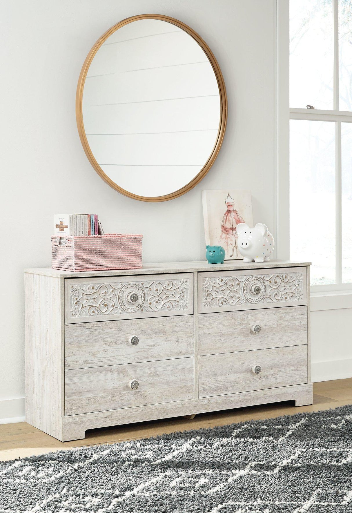 Paxberry Dresser - Furniture World