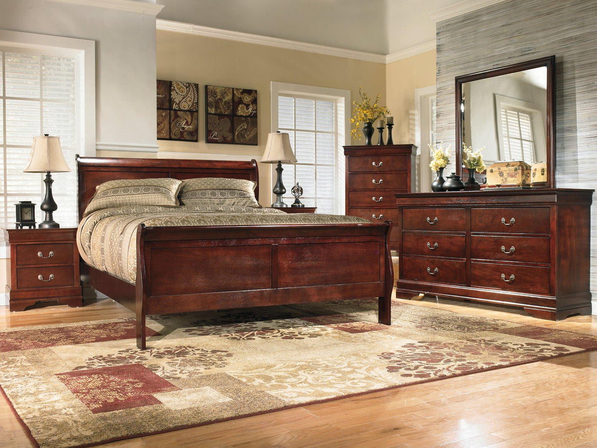 Alisdair Dresser and Mirror - Furniture World
