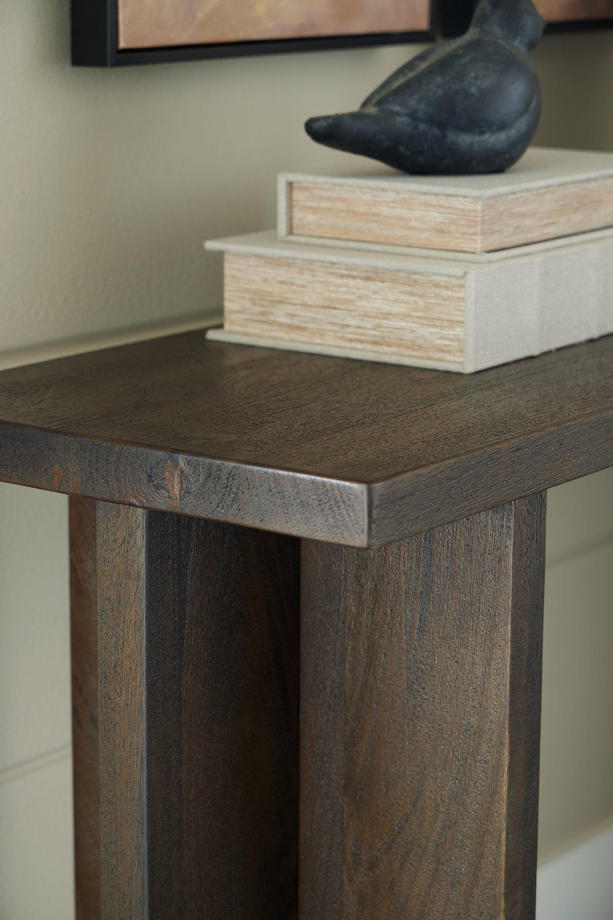 Jalenry Console Sofa Table - Furniture World