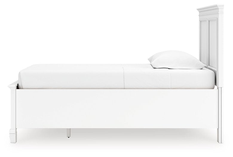 Fortman Panel Storage Bed - Furniture World
