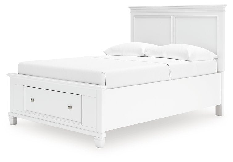Fortman Panel Storage Bed - Furniture World