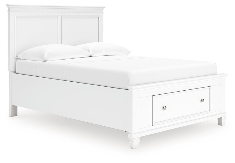 Fortman Panel Storage Bed - Furniture World