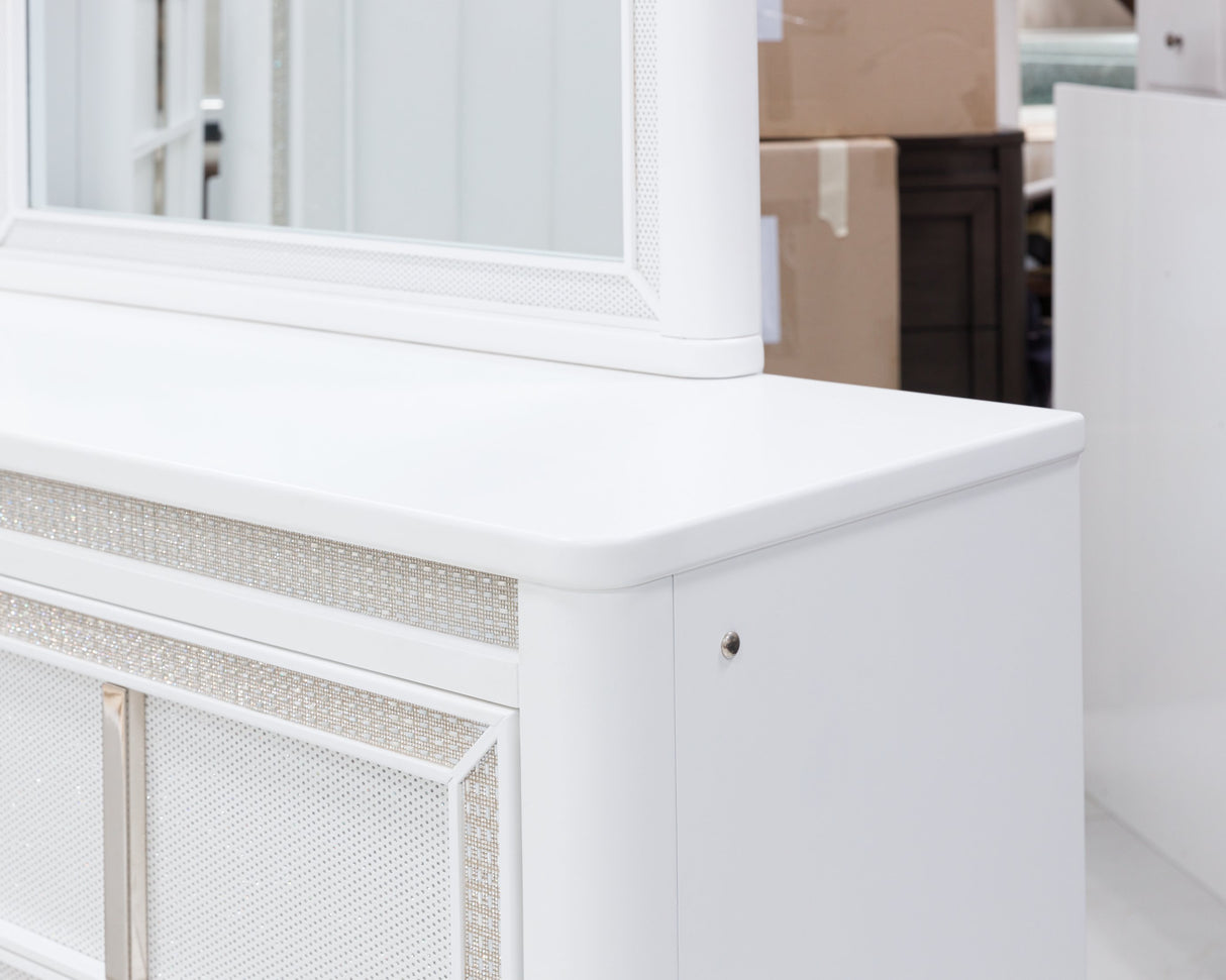 Chalanna Bedroom Set - Furniture World