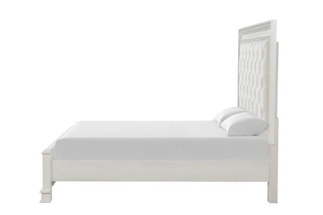 Stella Mia 4 Pc 5 Pc Queen Bedroom Set White - Furniture World