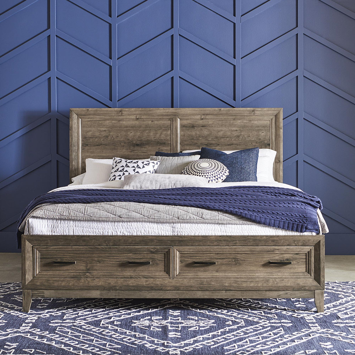 Ridgecrest Queen Storage Bed - Furniture World