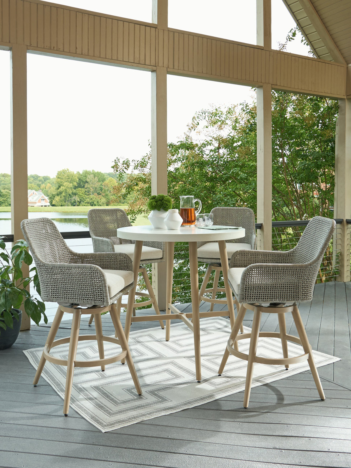 Seton Creek Outdoor Dining Package - Furniture World
