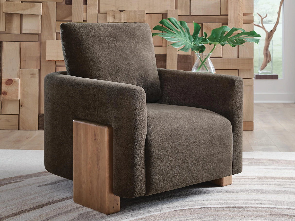 Dairlett Accent Chair
