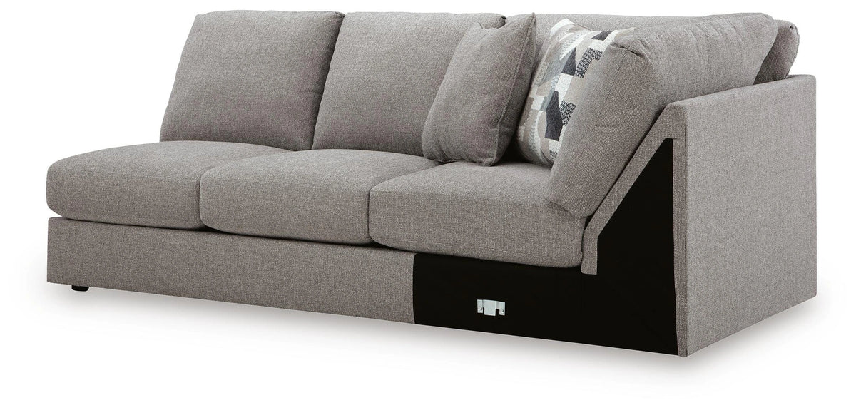 Lindon Sectional with Chaise