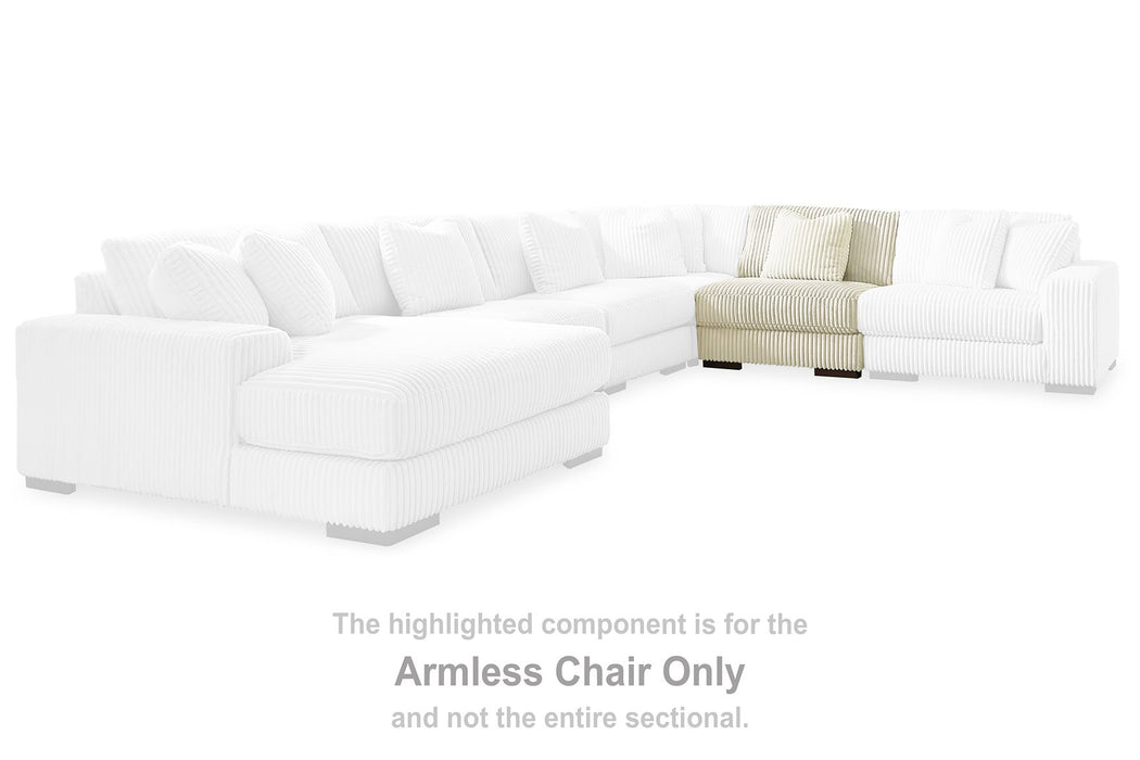 Lindyn Sectional - Furniture World
