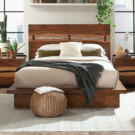 Winslow Panel Platform Bed - Furniture World