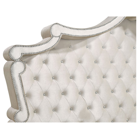 Antonella Bedroom Set - Furniture World