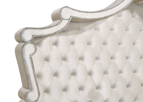 Antonella Bedroom Set - Furniture World