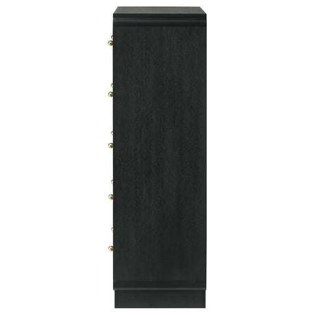 Cavelle Chest of Drawers - Furniture World