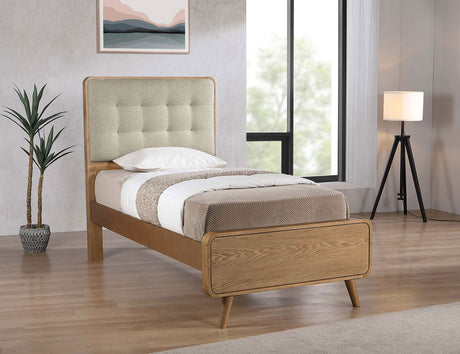 Robyn Panel Platform Bed - Furniture World