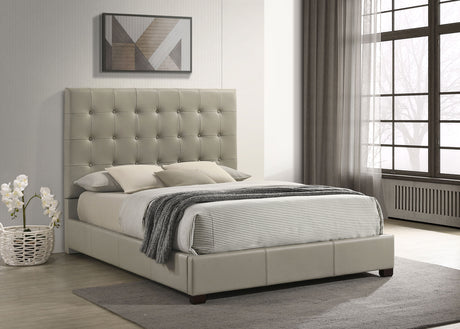 Medley Panel Platform Bed - Furniture World