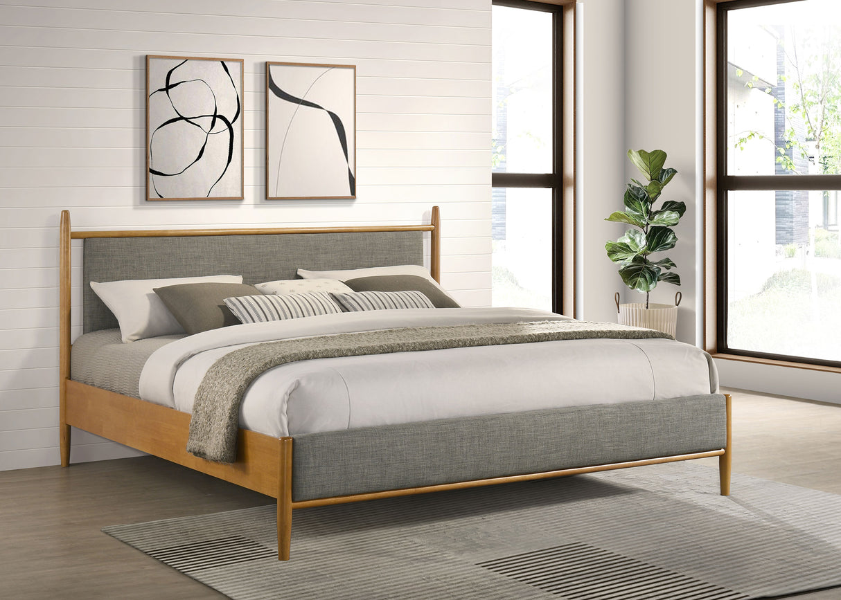 Mason Panel Platform Bed - Furniture World