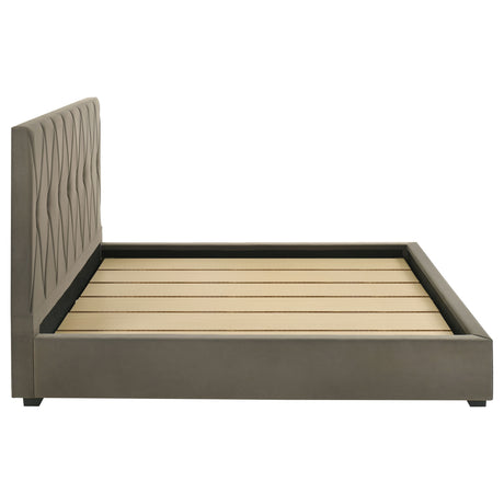 Delsea Panel Platform Bed - Furniture World
