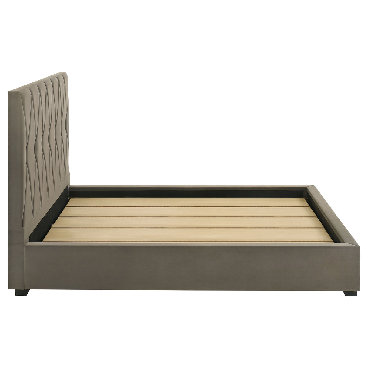 Delsea Panel Platform Bed - Furniture World
