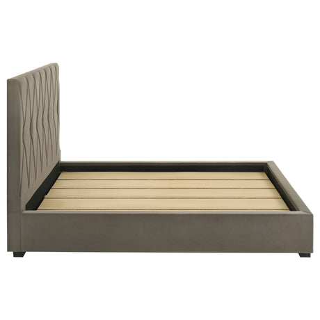 Delsea Panel Platform Bed - Furniture World