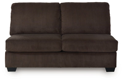 Kimlee Sectional with Double Chaise - Furniture World