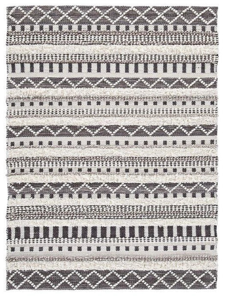Karalee 5' x 7' Rug image