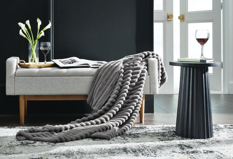 Alsonwell Throw - Furniture World