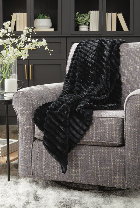 Alsonwell Throw - Furniture World