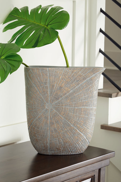 Ardenley Vase - Furniture World