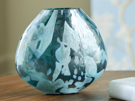 Cartshaw Vase - Furniture World