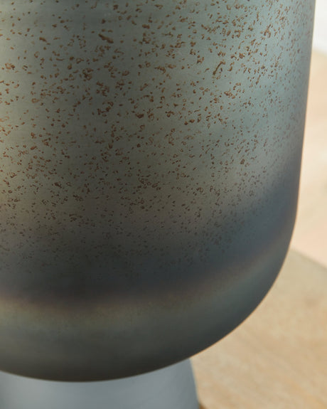Pennmore Vase - Furniture World