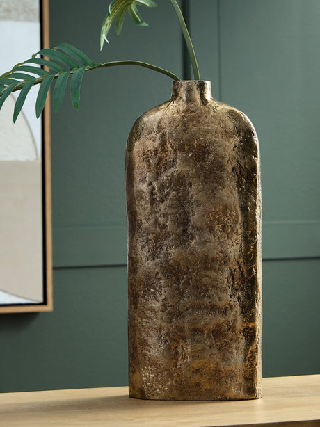 Wallmond Vase - Furniture World