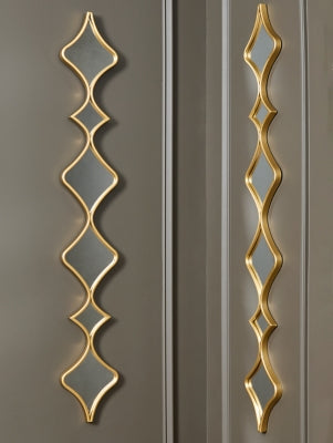 Harriswood Accent Mirror Set (Set of 2) - Furniture World