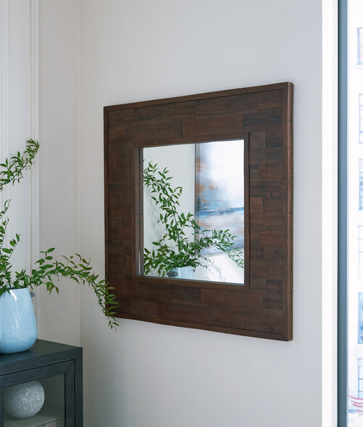 Hensington Accent Mirror - Furniture World