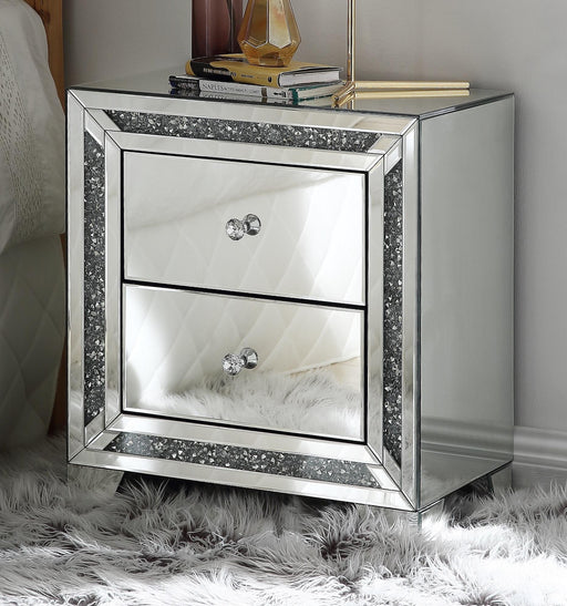 Noralie Mirrored & Faux Diamonds Accent Table - Furniture World