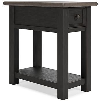 Tyler Creek End Table Set - Furniture World