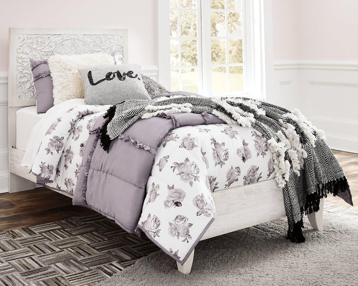 Paxberry Bedroom Set - Furniture World