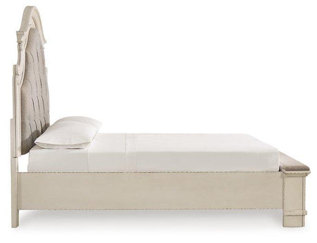 Realyn Upholstered Bed - Furniture World