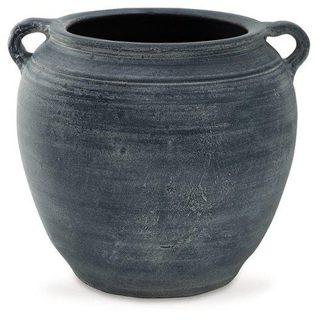 Meadie Vase - Furniture World