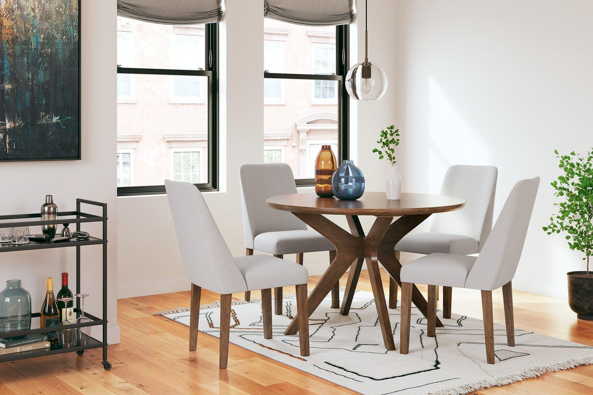 Lyncott Dining Room Set - Furniture World